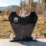 Споменик Млађену Стојићу на Стојића гробљу у Дебељи, Божетићи (фото Бојан Радојичић)