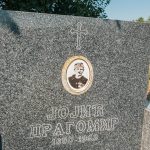 Споменик Драгомиру Јојићу на гробљу у Дрндарима, Јасеново (фото Бојан Радојичић)