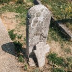 Споменик Мирку Недовићу на гробљу у Маџарима, Јасеново