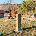 Крајпуташ браћи Јовану и Дамљану Млађеновићима у Трудову, Јасеново (фото Бојан Радојичић)