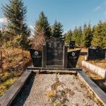 Споменик Анту Брзаковићу на гробљу у Гомилицама, Комарани, Акмачићи (фото Бојан Радојичић)