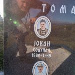 Споменик Јовану Томашевићу на гробљу у Мишевићима, Акмачићи (фото Бојан Радојичић)