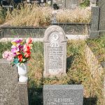 Споменик Бранку Ђенићу на гробљу поред цркве у Негбини (фото Бојан Радојичић)