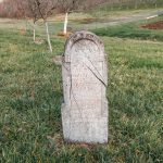 Крајпуташ Тодору Крсмановићу у Крсмановићима, Мокра Гора (фото Бојан Радојичић)