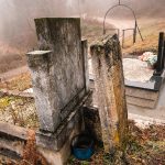 Споменик Лазару Лековићу на Лековића гробљу у Пуљцима, Акмачићи (фото Бојан Радојичић)