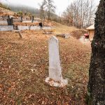 Споменик Милану Чоловићу на гробљу у Варкашевини у Ојковици, Јасеново (фото Бојан Радојичић)