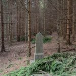 Крајпуташ Радомиру Грбићу у Пети у Кућанима, Јасеново (фото Бојан Радојичић)