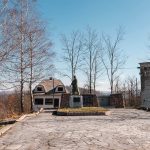 Споменик Петру Лековићу и спомен-плоча у Речицама (фото Бојан Радојичић)