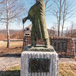 Споменик Петру Лековићу у Речицама (фото Бојан Радојичић)