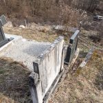 Споменик браћи Турудићима на гробљу у Подстењу, Мокра Гора (фото Бојан Радојичић)